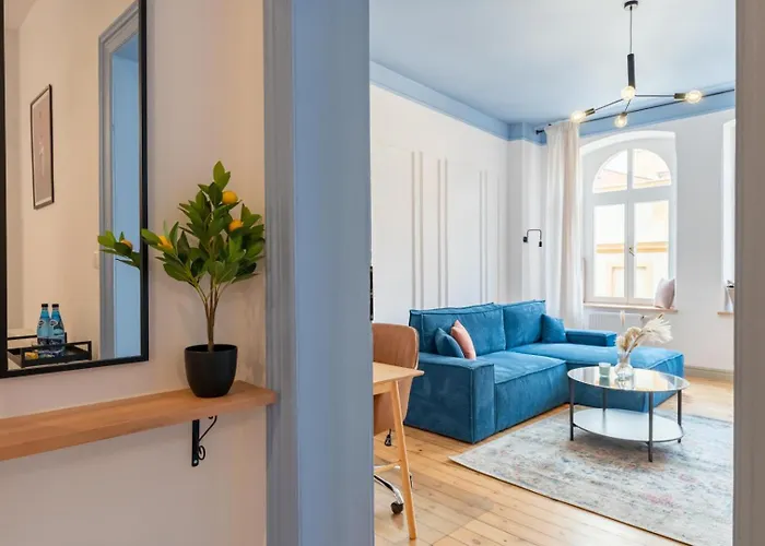 Apartament Kolorowe Sufity - Przestronny W Samym Centrum - By Spaceapart 옐레니아구라