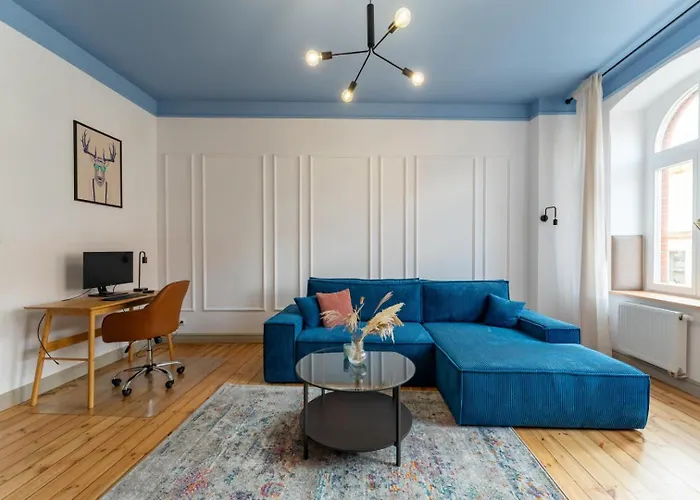 아파트 Apartament Kolorowe Sufity - Przestronny W Samym Centrum - By Spaceapart 옐레니아구라