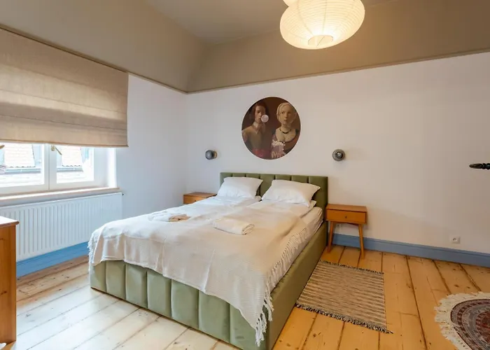 Apartament Kolorowe Sufity - Przestronny W Samym Centrum - By Spaceapart 옐레니아구라