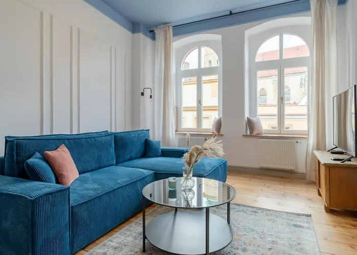 아파트 Apartament Kolorowe Sufity - Przestronny W Samym Centrum - By Spaceapart 옐레니아구라